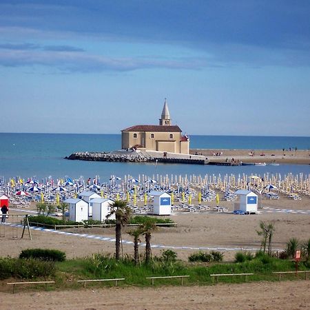 Hotel Sanremo Caorle Kültér fotó