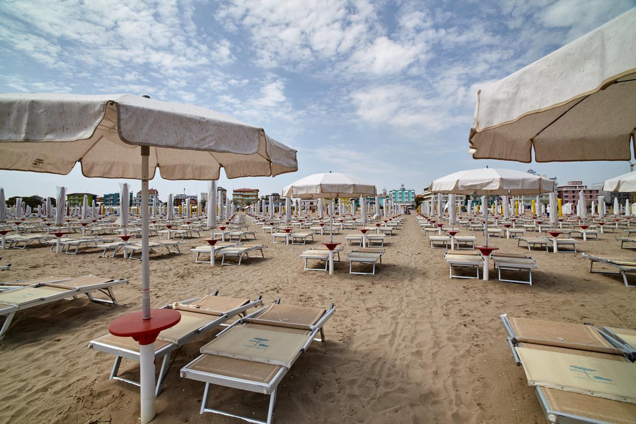 Hotel Sanremo Caorle Kültér fotó